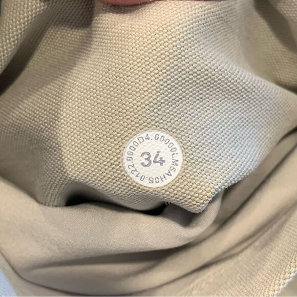 Lululemon ABC Relaxed-Fit Crop Pant *Utilitech
Raw Linen Size 34 - Picture 8 of 10